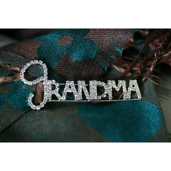 Rhinestone "Grandma" Brooch Pin