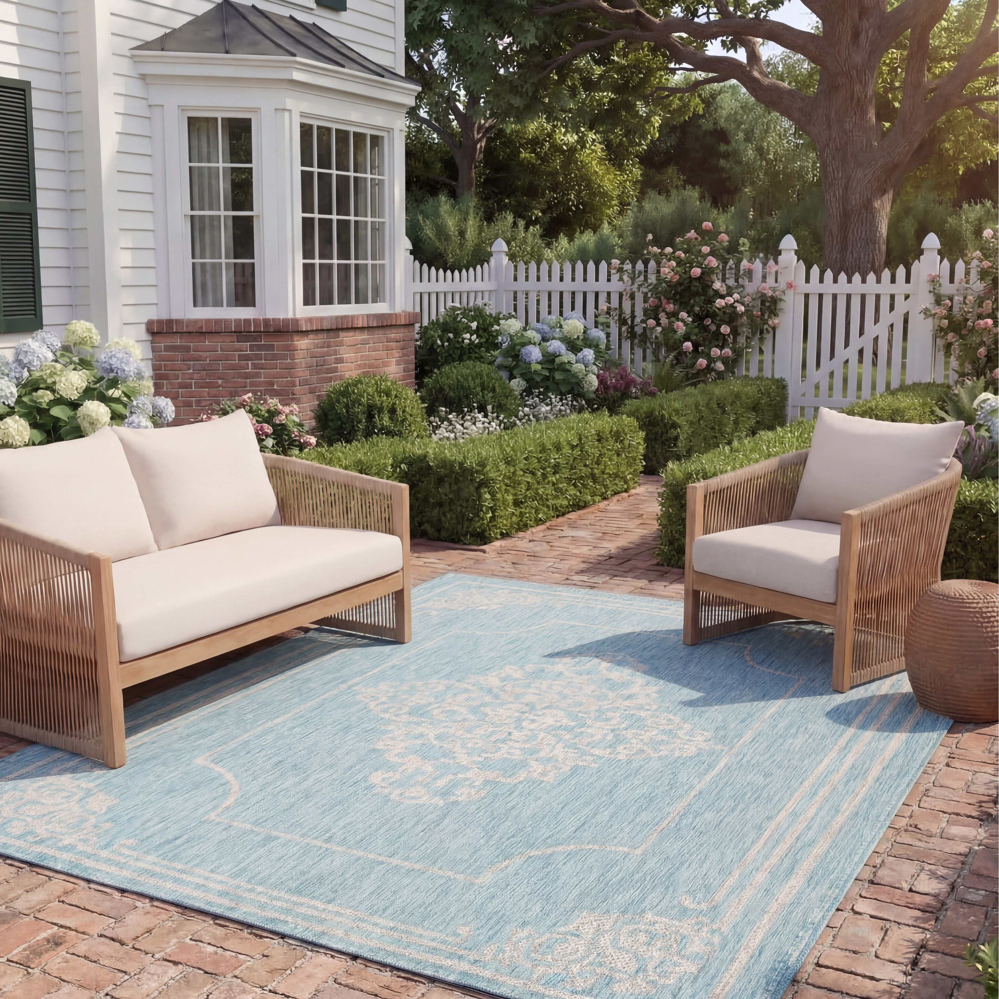 SAFAVIEH Courtyard Lula Traditional Indoor/Outdoor Area Rug, 8' x 11', Aqua/Grey