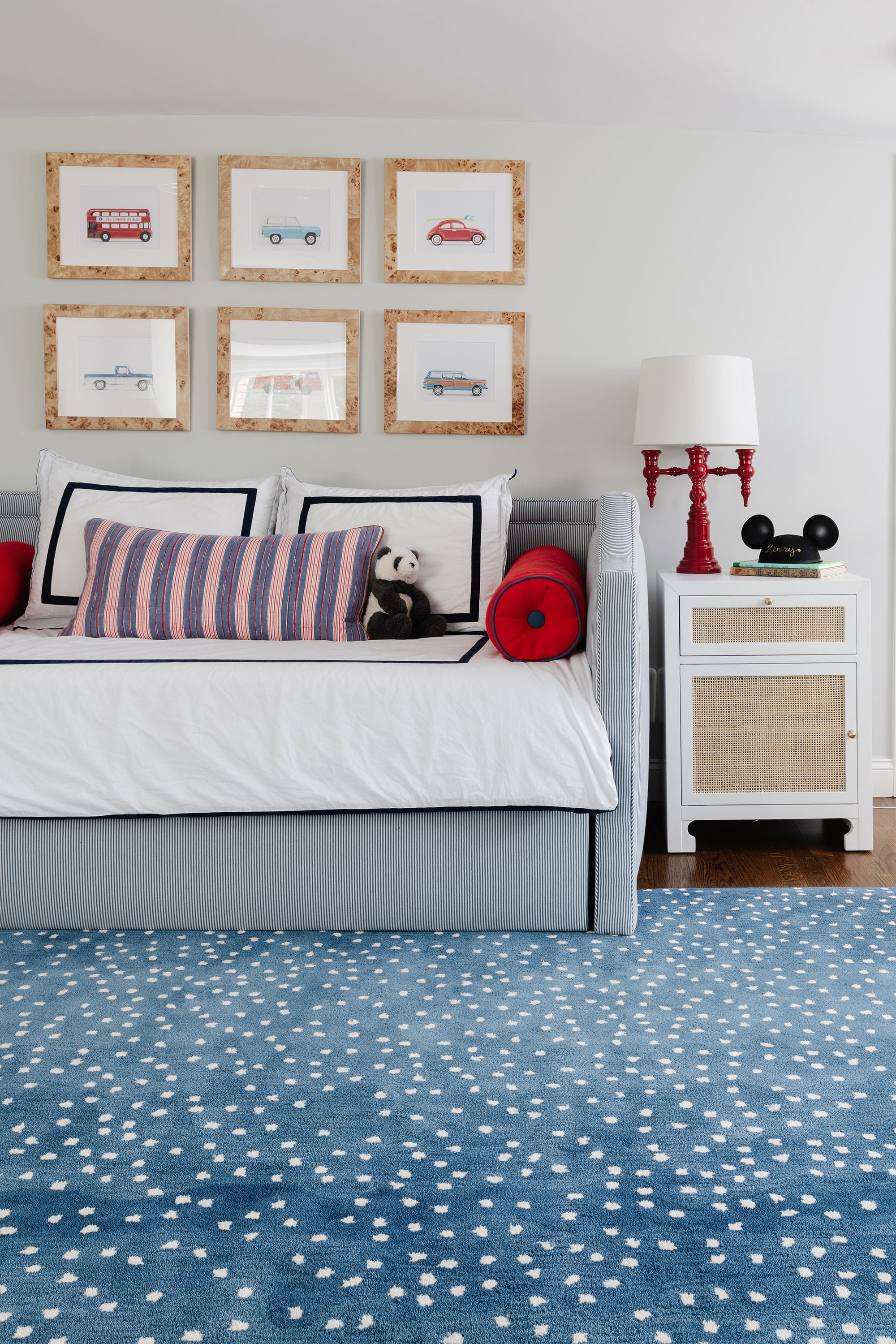Erin Gates by Momeni Woodland Antelope Hand Tufted Wool Contemporary Denim Area Rug 7'9" X 9'9"