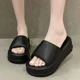 thumbnail image 3 of Zapatillas de verano de suela gruesa para mujer, cómodas, de suela suave, para el baño, para el hogar, antideslizantes, zapatillas de suela gruesa de una palabra para mujer, 3 of 5