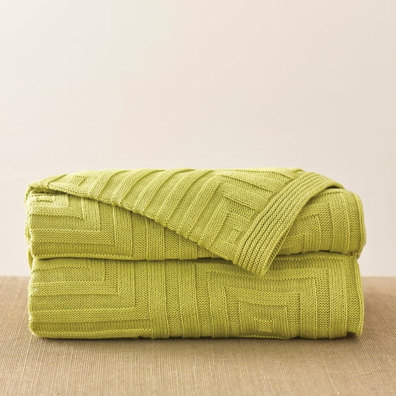 Split P Pear Concentric Square Throw 60''L