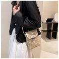 thumbnail image 4 of Xiao Hua Bolso de hombro tejido para mujer, bolso de mano y neceser, elegante bolso de mano tejido para playa, de verano, 11 x 6 x 17 cm (blanco)., 4 of 5