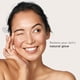 thumbnail image 3 of Suero Hanskin Vitamin C Glow con ácido ascórbico 30 ml para piel, 3 of 7