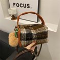 thumbnail image 3 of Bolsos nuevos de moda a cuadros otoño e invierno 2025, versión coreana popular de este año, bolso bandolera, bolso de almohada, bolso de ocio., 3 of 5