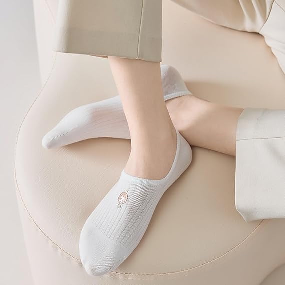 10 Pairs Non Skid Grip No-Show Socks for Women, Cute Tulip Bow Heart Embroidered Ankle Socks with Non-Slip Heel, Soft White Crew Style for Everyday Comfort