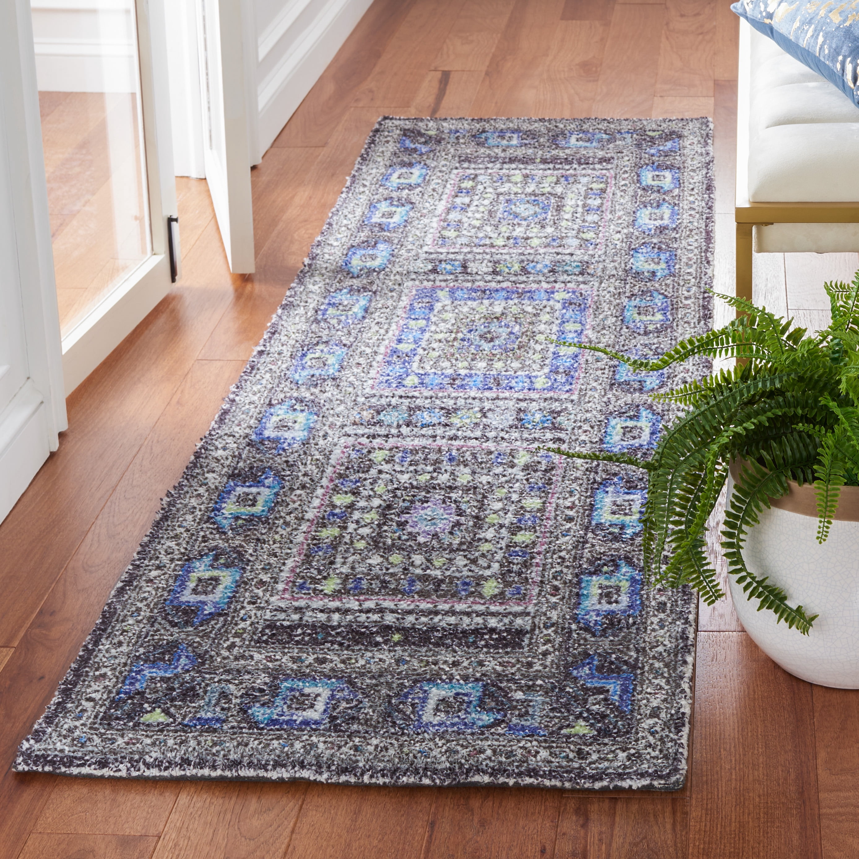 SAFAVIEH Classic Vintage Brooklyn Medallion Runner Rug, Sage/Blue, 2'3" x 8'