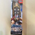 thumbnail image 3 of Muñeca móvil de la Liga de los Vengadores del universo de Marvel, juguete de 12 pulgadas, película de animación de Anime, modelo periférico, decoración, regalo de cumpleaños, 3 of 6