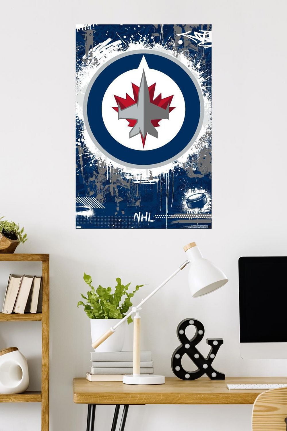 NHL Winnipeg Jets - Maximalist Logo 23 Wall Poster, 22.375" x 34"