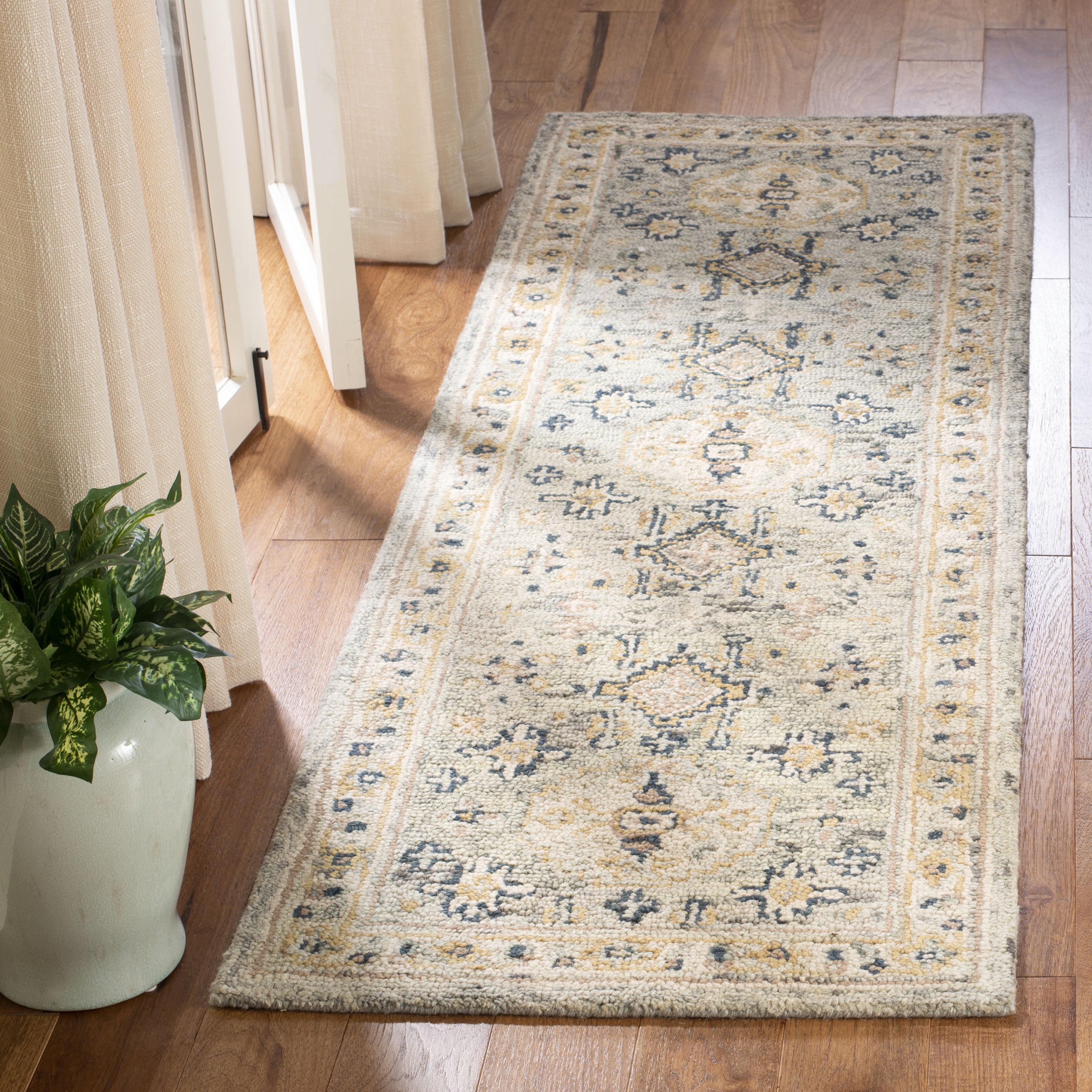SAFAVIEH Aspen Stafford Floral Bordered Wool Runner Rug, Moss/Ivory, 2'3" x 11'