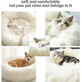 thumbnail image 4 of Cama redonda con forma de donut para perros y gatos: mullida y suave, ideal para acurrucarse, acurrucarse y relajarse (50 cm, blanca), 4 of 5