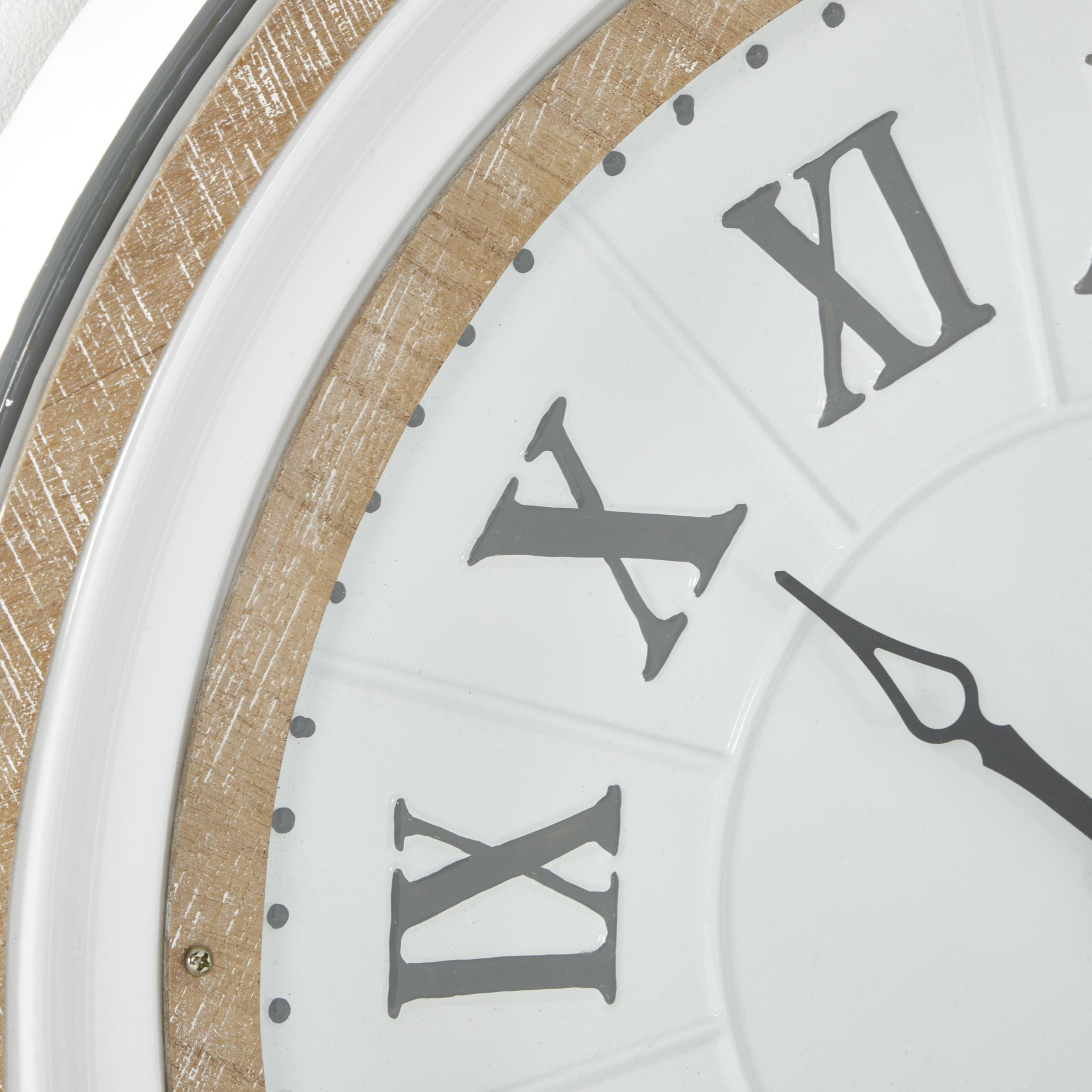 DecMode 24" White Metal Wall Clock
