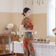 thumbnail image 1 of Falda cheongsam adelgazante de estilo chino joven de manga corta de satén largo de verano y otoño, ropa de mujer de talla grande, 1 of 6