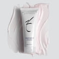 thumbnail image 3 of Limpiador ZO Skin Health, hidratante, 200 ml, para piel normal a seca, 3 of 5