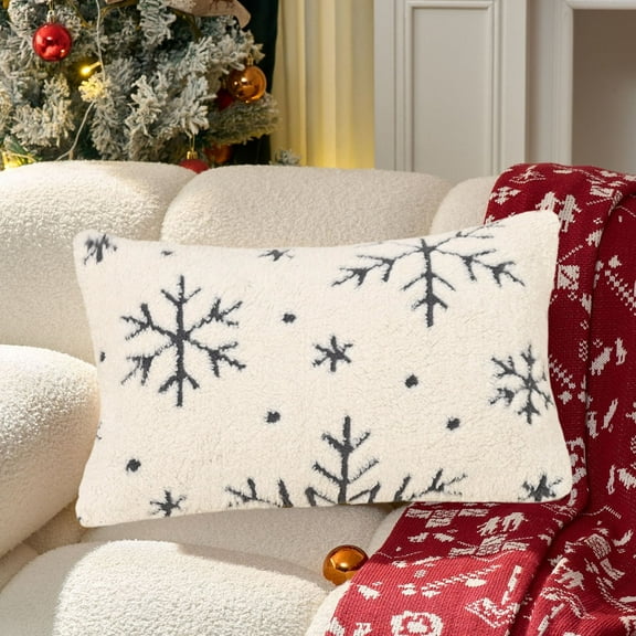 HHGBAD Velvet Snowflake Christmas Pillow, Decorative Cushion for Living Room, Soft and Durable Fabric, Perfect for Home and Office Spaces, Ideal for Cozy Holiday Decoration