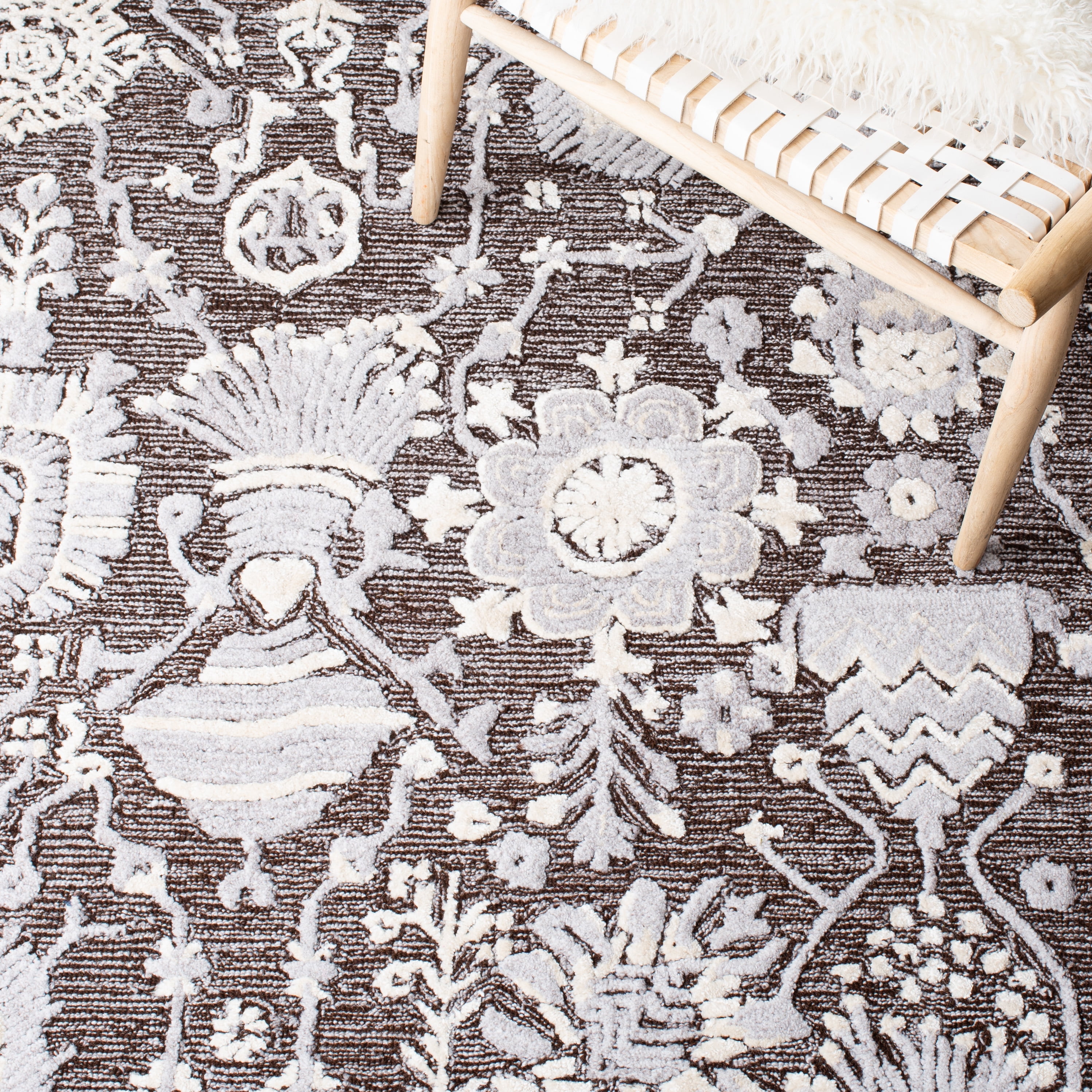 SAFAVIEH Glamour Quinten Floral Area Rug, Dark Brown/Ivory, 8' x 10'