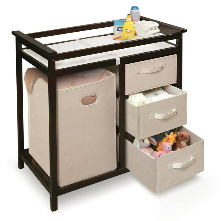 Baskets earier for changing table