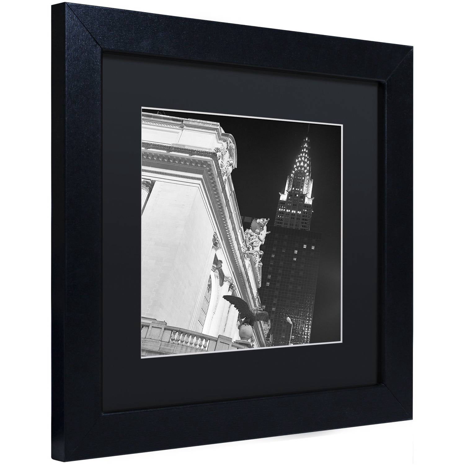 Trademark Fine Art "New York 003" Canvas Art by Moises Levy Black Matte, Black Frame