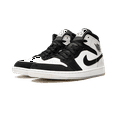 thumbnail image 2 of Jordan MENS Air Jordan 1 Mid SE "Diamond" DH6933 100 from Stadium Goods, 2 of 8