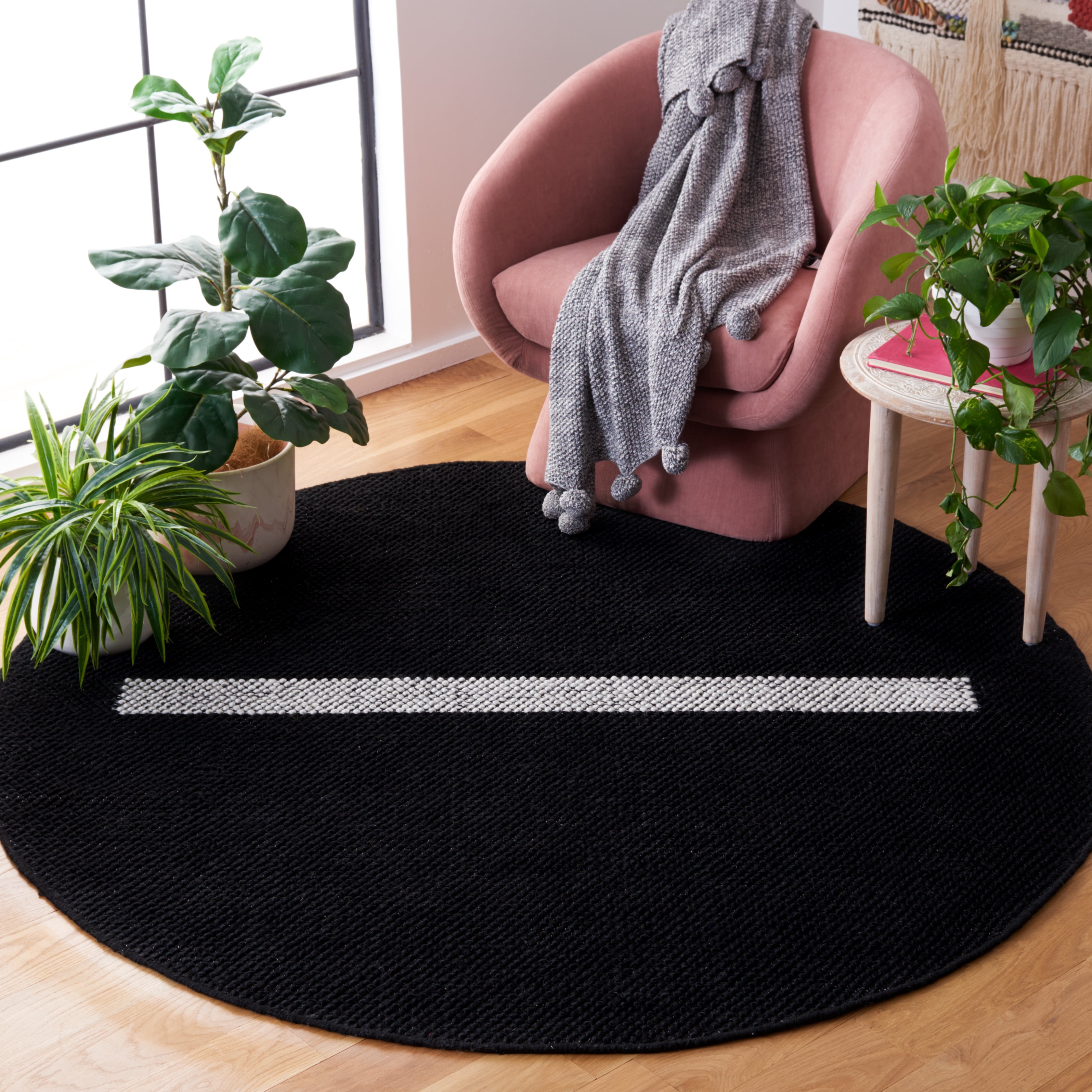 SAFAVIEH Natura Marina Striped Wool Area Rug, Black/Ivory, 6' x 6' Round