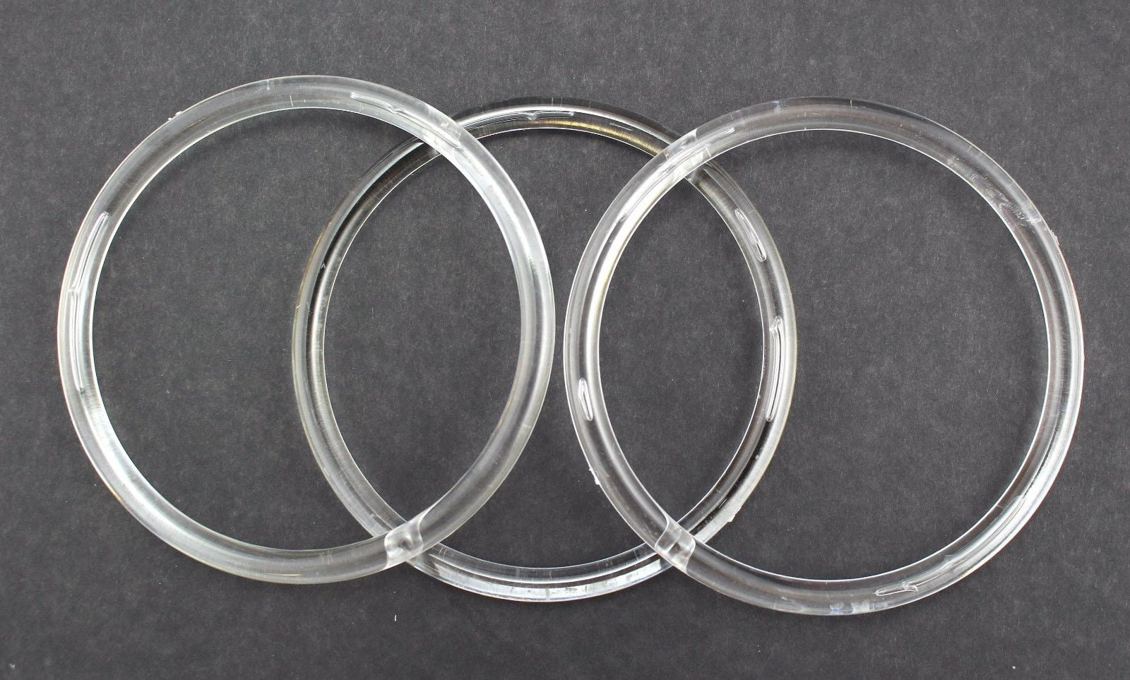 5 clear plastic rings 12 pieces 