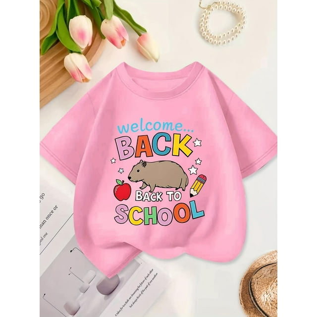Bienvenue à la Rentrée Scolaire" T-Shirt pour Filles - Imprimé Mignon de Capybara et Fournitures Scolaires, Col Rond en Coton à Manches Courtes, Style Décontracté d'Été pour Jeunes, Tee-Shirt de Fournitures Scolaires