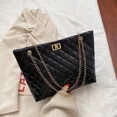 thumbnail image 3 of Bolsos de mano para mujer, de piel sintética, con entramado de diamantes, bolso de mano con personalidad, de gran capacidad, bolso de hombro para debajo del brazo, bolso de diseñador, 3 of 5