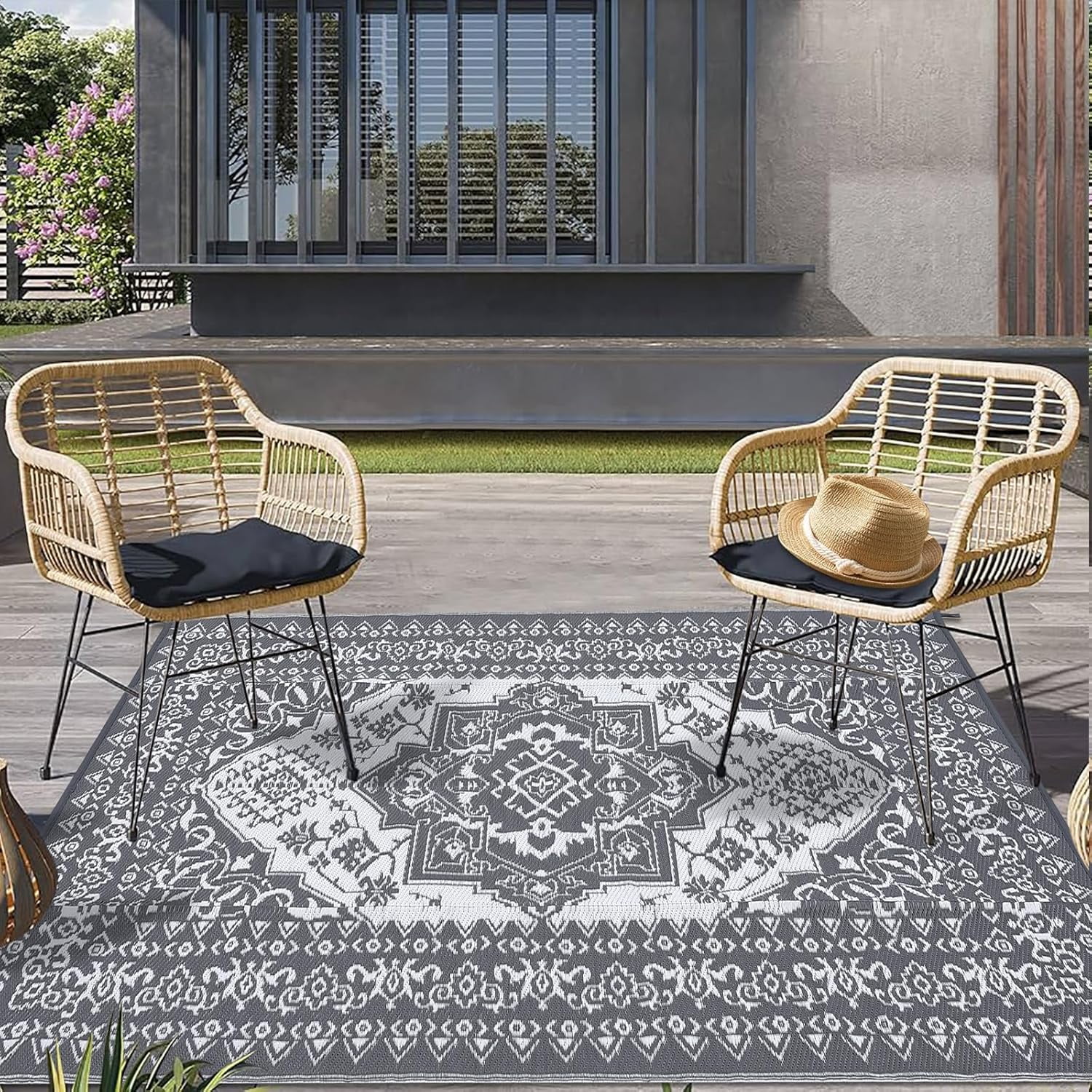 Riedhoff Outdoor Rug 12' X 9', Reversible, Foldable, Gray & White Patterned
