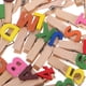 thumbnail image 5 of 35 mini pinzas de madera para la ropa, numeradas y con letras, para colgar fotos, notas y tarjetas. Ideales para el hogar, la oficina y el aula., 5 of 8