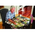 thumbnail image 3 of 1000 Piece Jigsaw Puzzle Christmas at Grandma's, 3 of 7