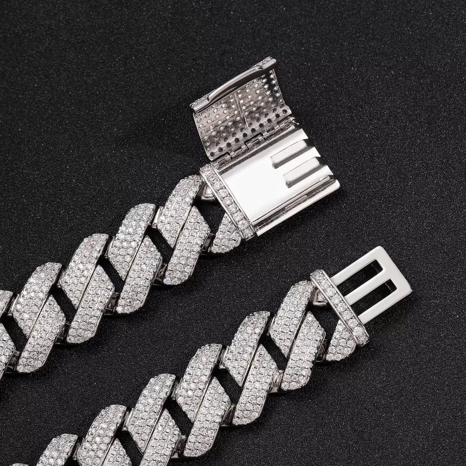 AIXZETHY 20MM Cuban Link Chain for Men Iced Out Miami Cuban Necklace Real Gold Plated 5A+ Zicron Iced Out Chain Gold/Silver Bling Diamond Luxury Hip Hop Jewelry Gifts for Women Men