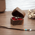 thumbnail image 5 of Caja Corazón De Madera Nogal Para Anillos De Boda Compromiso CAFE ROJO, 5 of 5