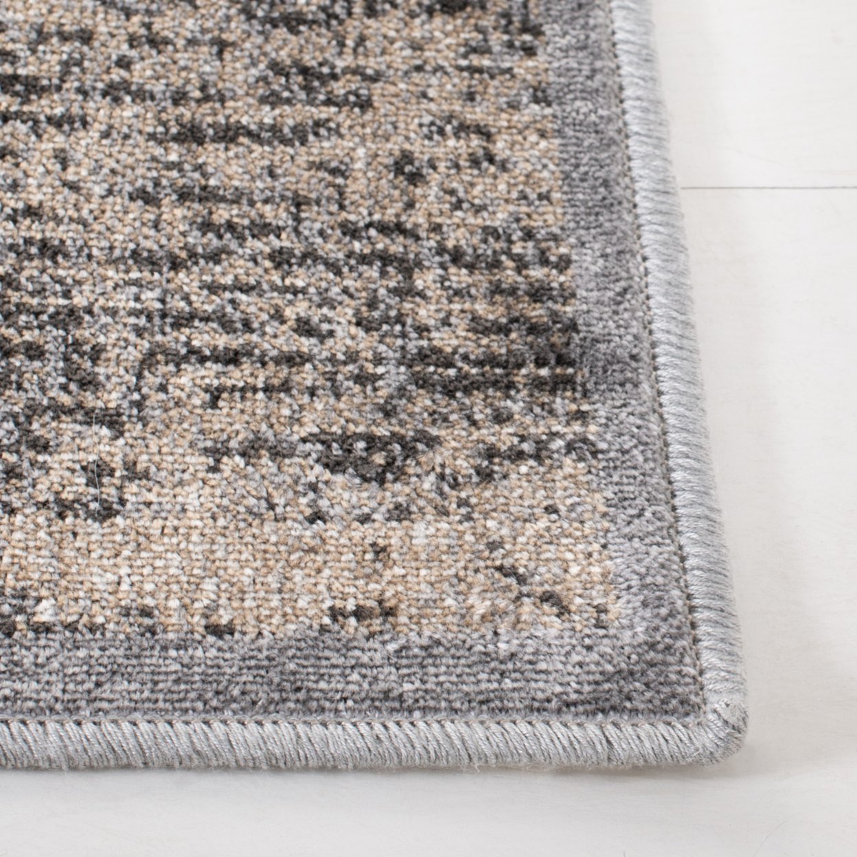 SAFAVIEH Atlas Elsie Distressed Area Rug, Charcoal/Grey, 5'3" x 7'7"