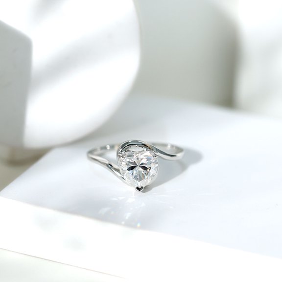 Rosec Jewels Lab Diamond Heart Engagement Ring 2 Carat - 8 mm Solitaire Diamond Heart Bypass Ring (Ef-Vs Quality), 925 Sterling Silver, US 4.00