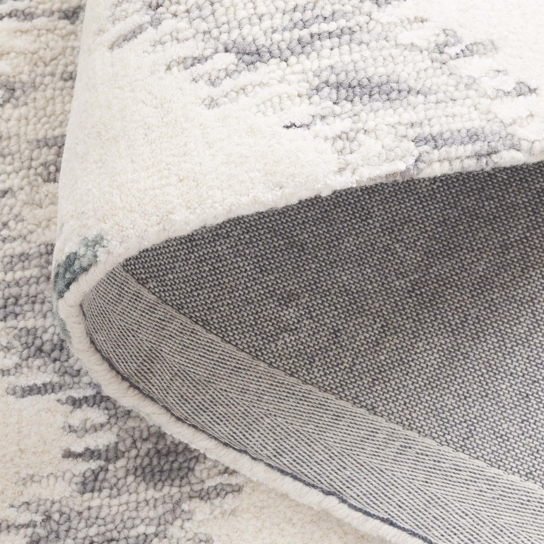 SAFAVIEH Soho Angela Zig-Zag Area Rug, Ivory/Gray, 5' x 8'