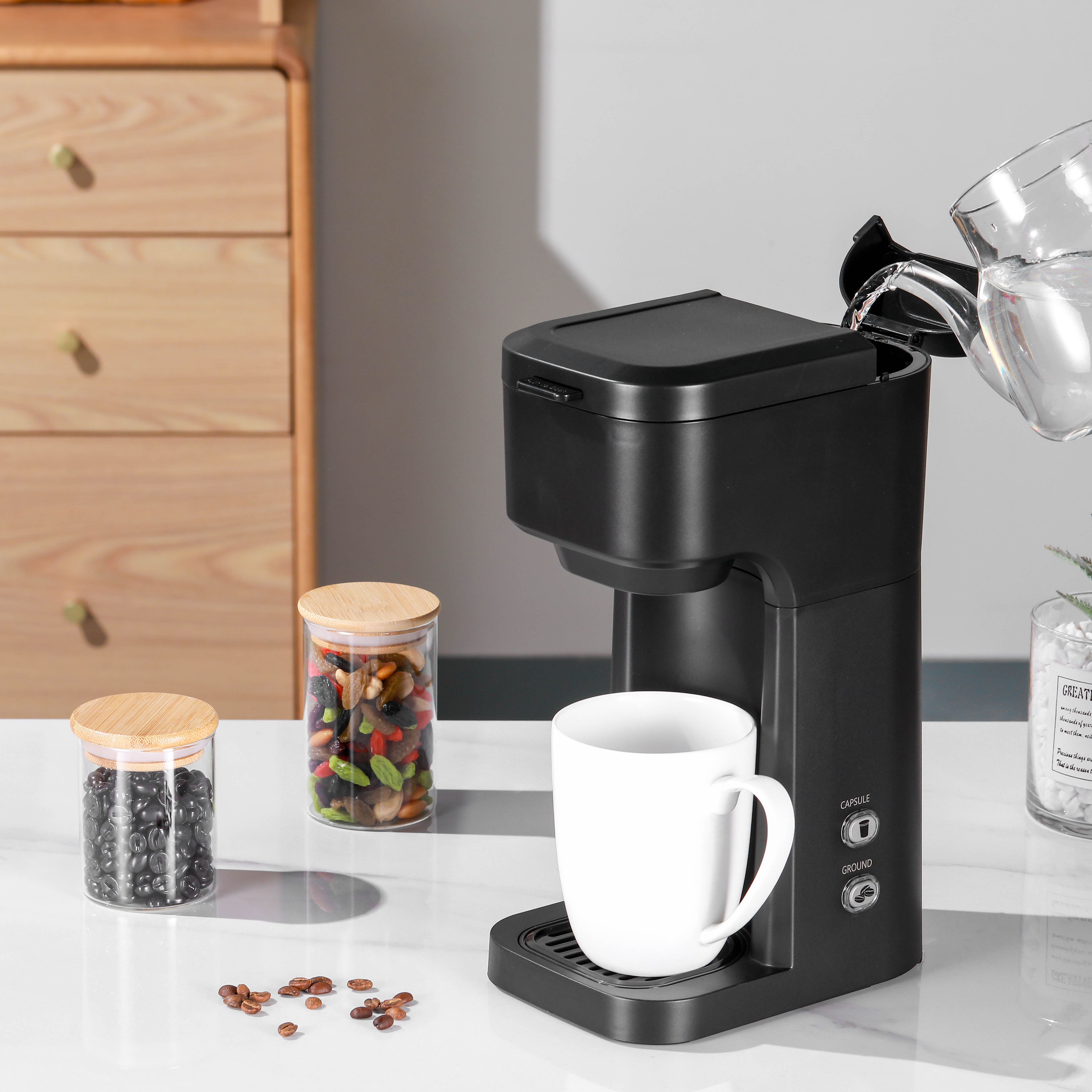 Cafetera Mainstays Black Matte de preparación dual, una taza, apagado automático, depósito de 14 oz 5