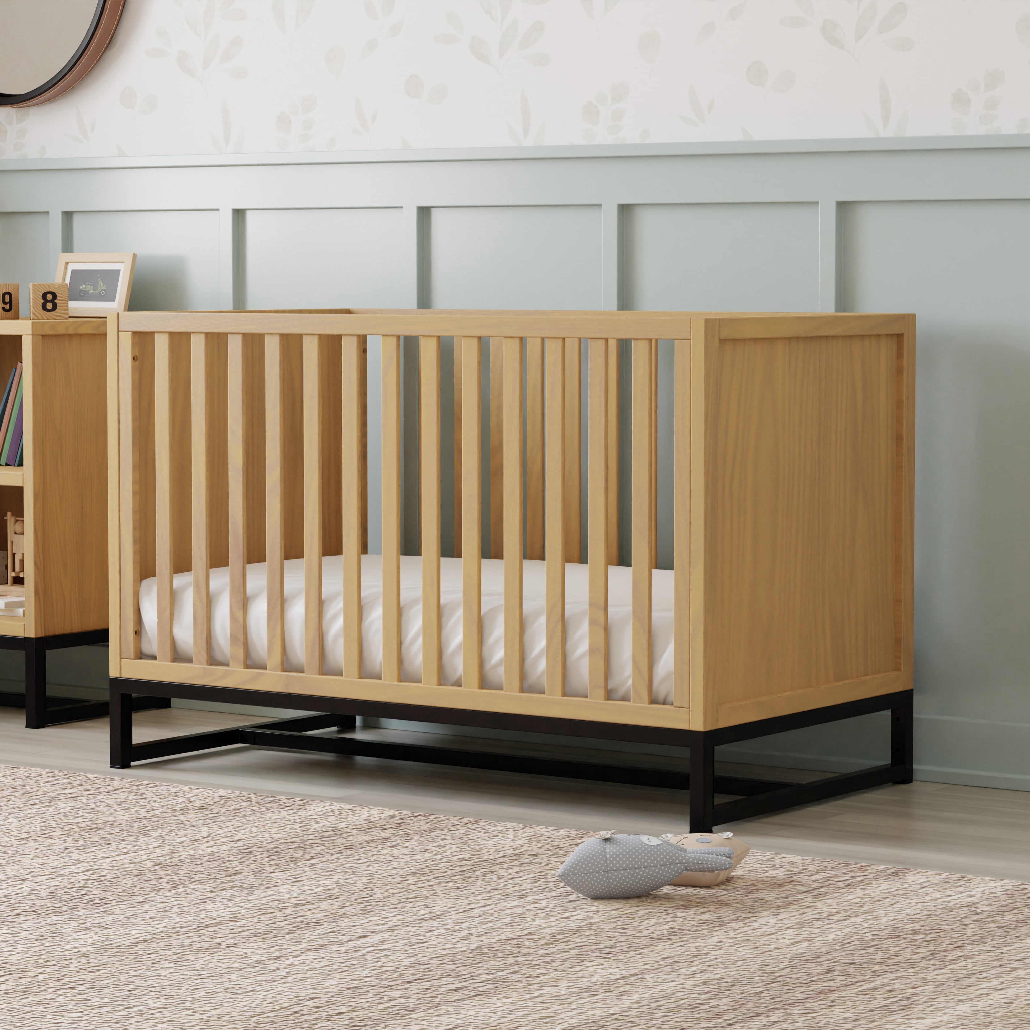 DaVinci Ryder 3-in-1 Convertible Crib in Honey