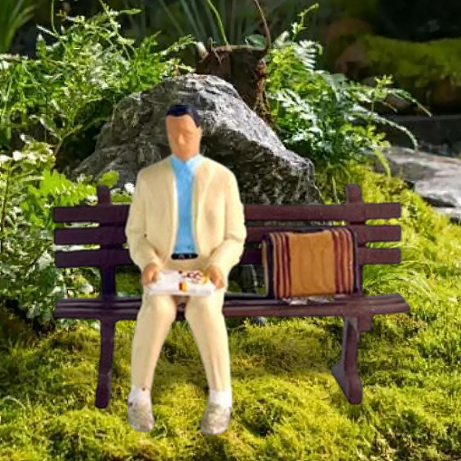 LeeQinersw Miniature Diorama Men Figure Desk Decoration 1/64 People Figure DIY Crafts Resin