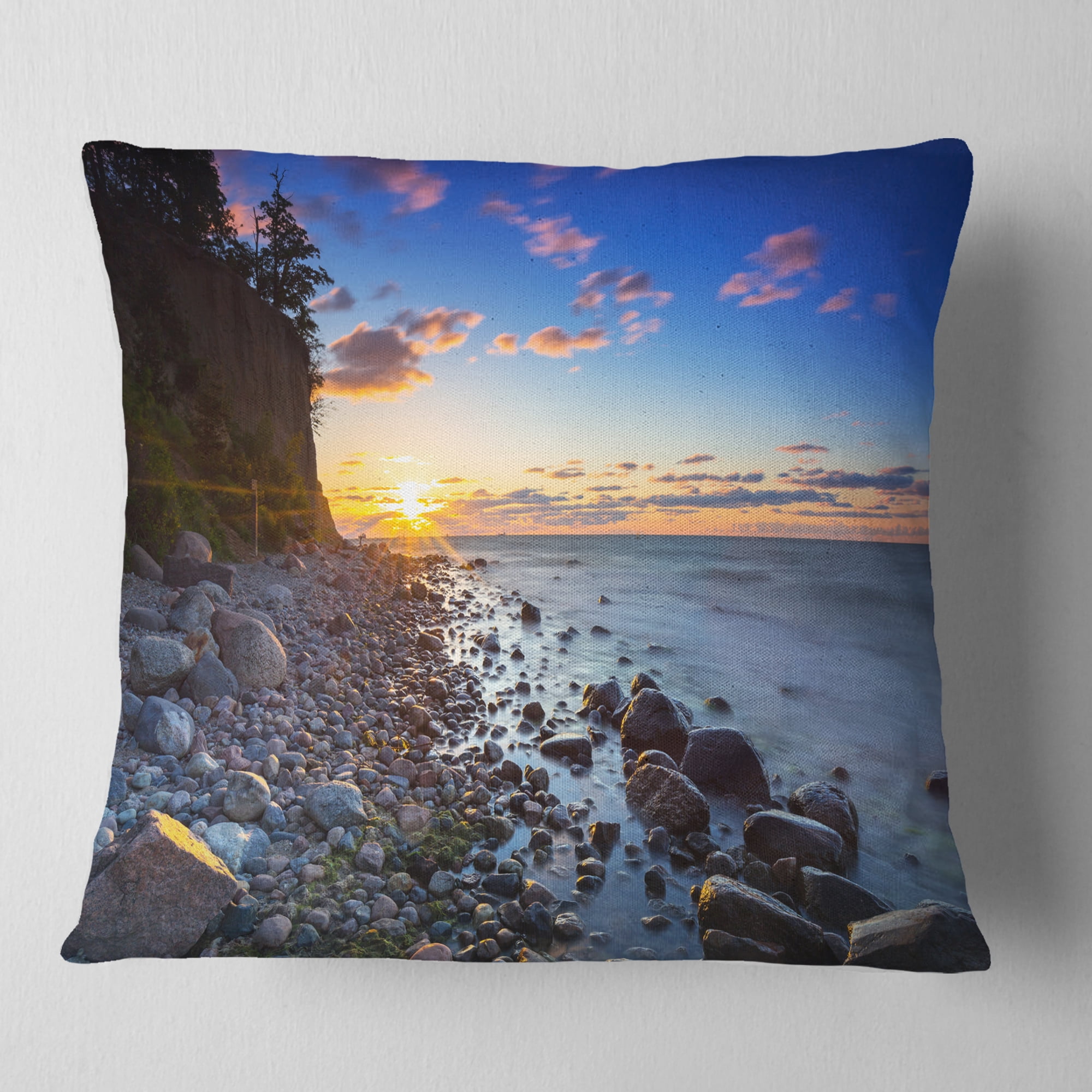 Designart Baltic Sea and Orlowo Cliff at Sunrise - Seascape Throw Pillow - 16x16