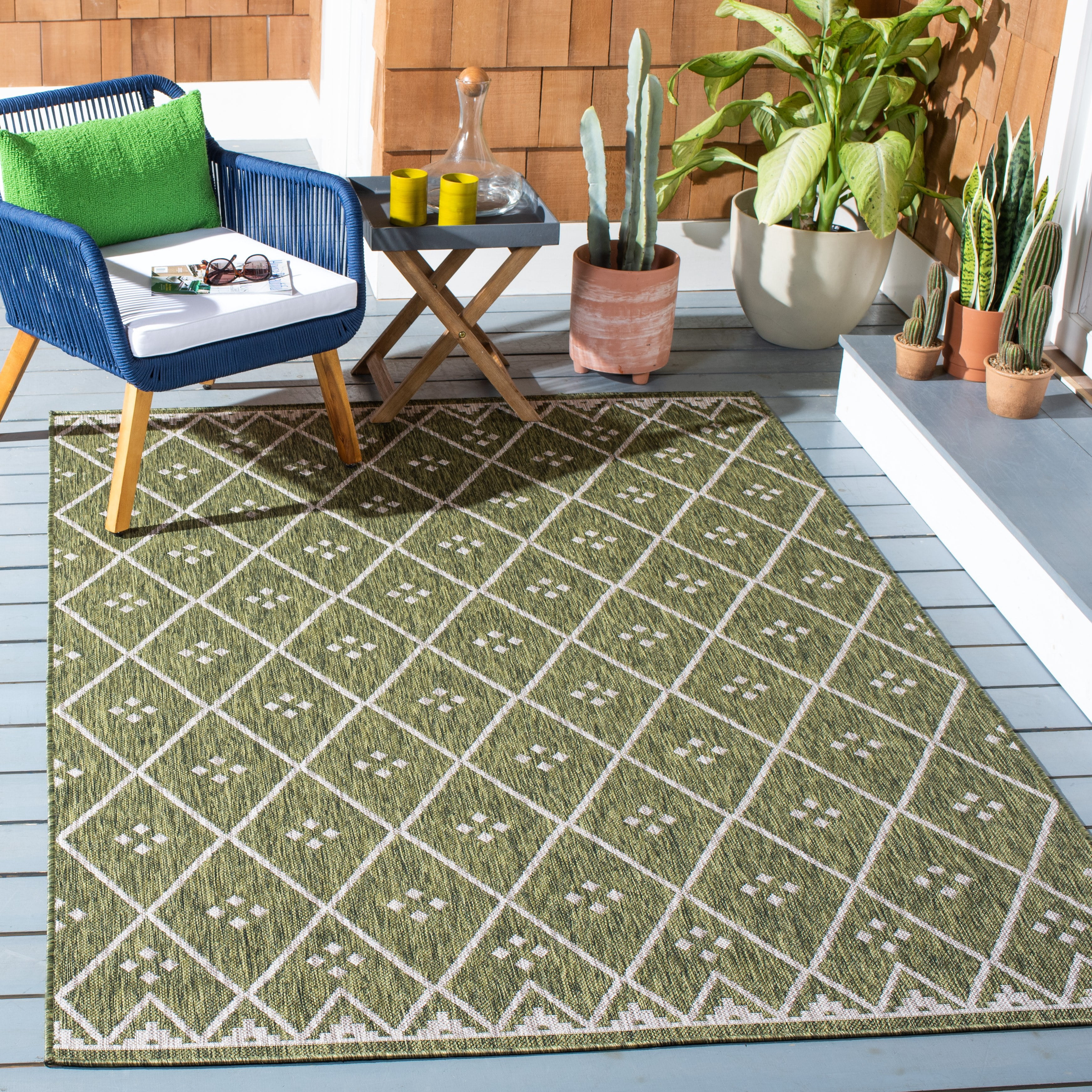 SAFAVIEH Courtyard Wasif Geometric Indoor/Outdoor Area Rug, Green/Grey, 6'7" x 9'6"