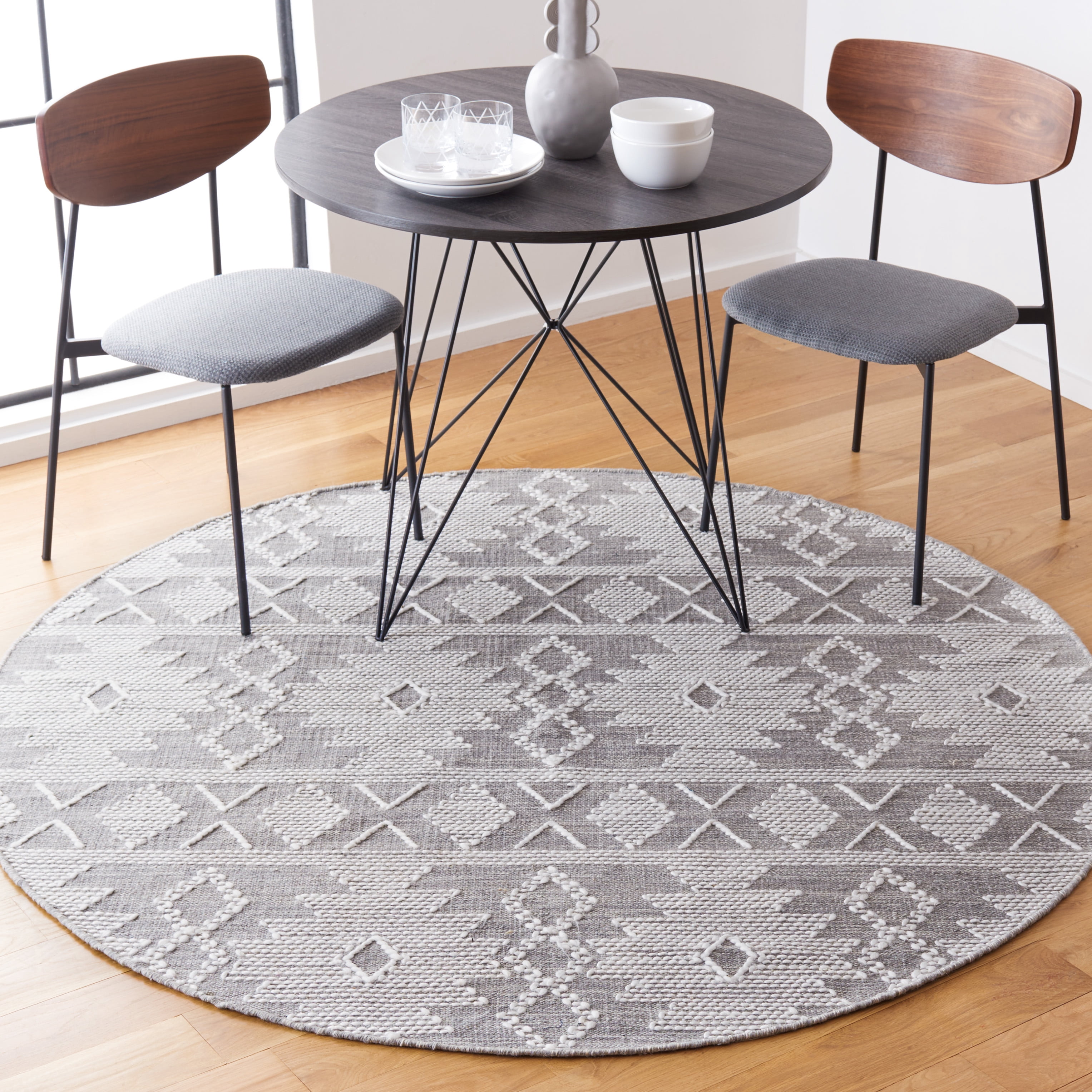 SAFAVIEH Kilim Rishi Tribal Polyester Area Rug, Grey/Ivory, 6' x 6' Round