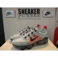 thumbnail image 4 of Ni - ke Ni - ke Air Vapormax 2019 GS - AJ2616 002 - Pure Platinum / Black - 7Y / Womens 8.5, 4 of 5
