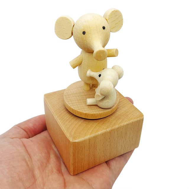 Lilyxin Lindo Pequeño Elefante Mini Caja De Música Dibujos Animados Animales Caja De Música Mecánica De Madera La Caja De Música Regalo Que Canta Castillo En El Cielo El Mejor Regalo para Niños Niñas
