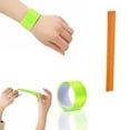 thumbnail image 3 of Pulsera reflectante autoenrollable para adultos y niños, pulsera para correr y andar en bicicleta de noche, 3 of 5