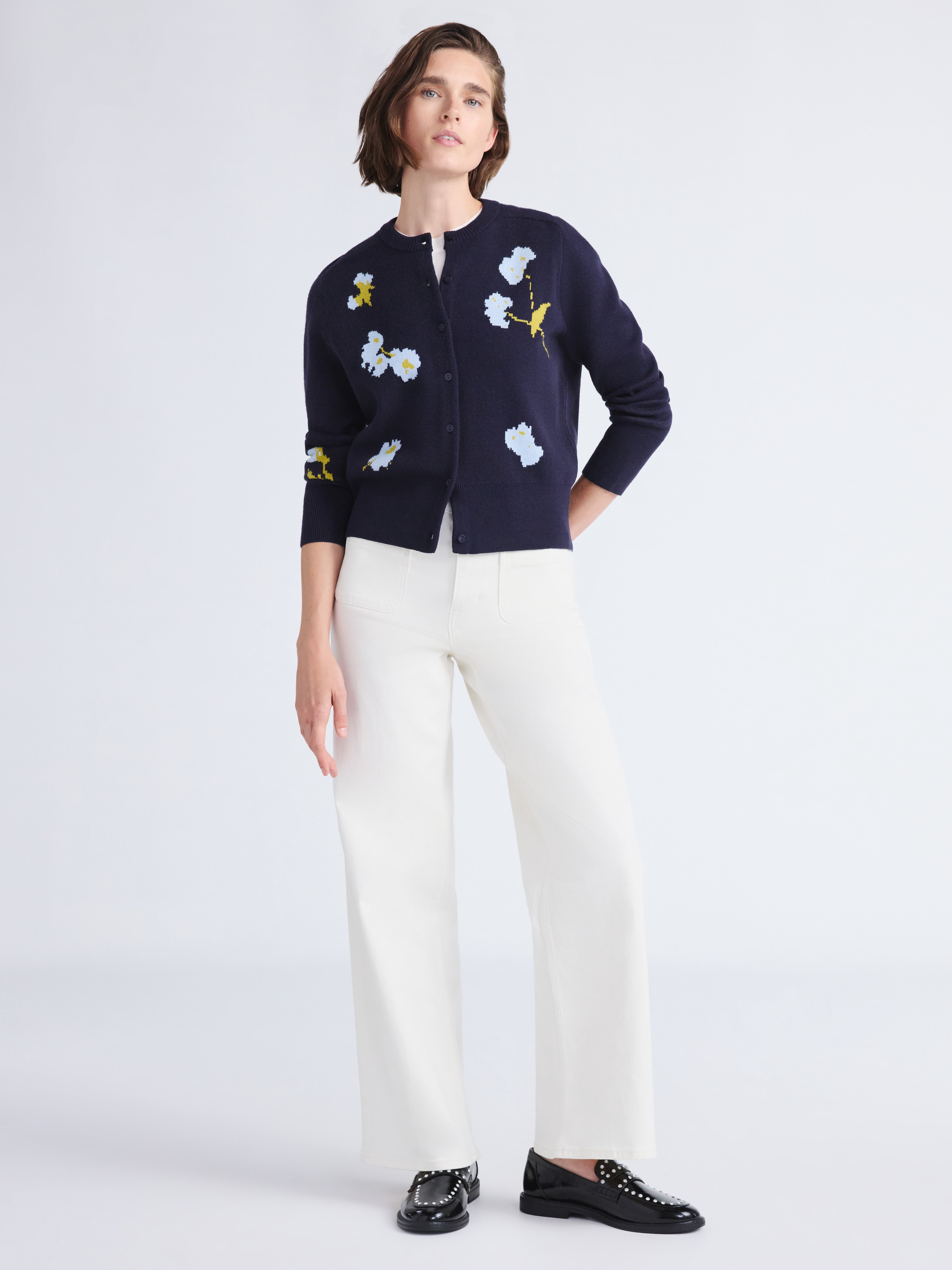 Free Assembly Women's and Women's Plus Floral Jacquard Shrunken Cardigan Sweater, Midweight, Sizes XS-XXL