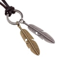thumbnail image 3 of Collier en Faux Cuir Collier Pendentif en Plumes Collier Pendentif Réglable, 3 of 10