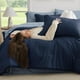 thumbnail image 2 of Set de Edredón Bedsure King Size Azul Marino 7 Piezas Para Todas las Estaciones, 2 of 8