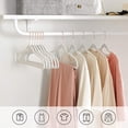 thumbnail image 4 of SONGMICS Juego de 30 Perchas de Terciopelo, 41.5 cm de Largo, con Ganchos Giratorios de 360°, para Camisas de Abrigo Completas, Blanco, 4 of 6