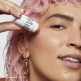 thumbnail image 4 of Crema en barra Highlighter Milk Makeup Lit Champagne de 6 ml, 4 of 5