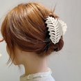 thumbnail image 3 of TNOBHG Strong Grip Hair Clip Women's Large Leaf Design Hair Claw Scalp-friendly Grip for Organized Hairstyles Hair Claw Hairpin, 3 of 8
