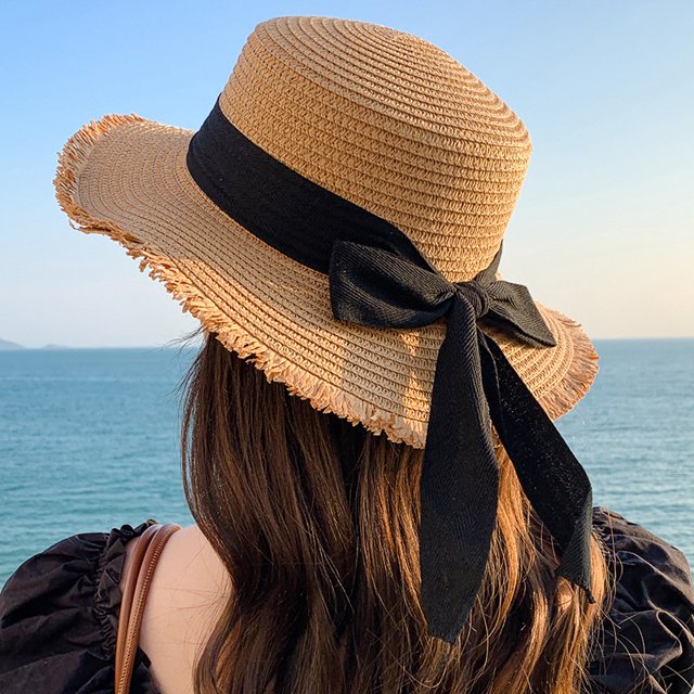 LinYooLi Hat Spring And Summer Female Fashion Straw Hat Seaside Holiday Beach Hat Flat Top Floating Strap Bow And Sun Hat